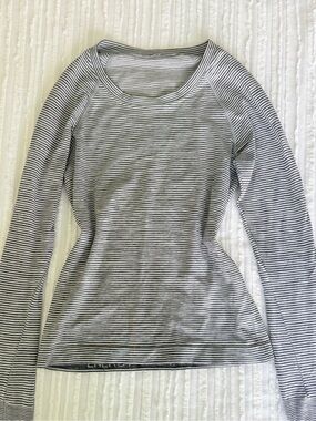 Lululemon Striped Long-Sleeve Swiftly Tech Race Length